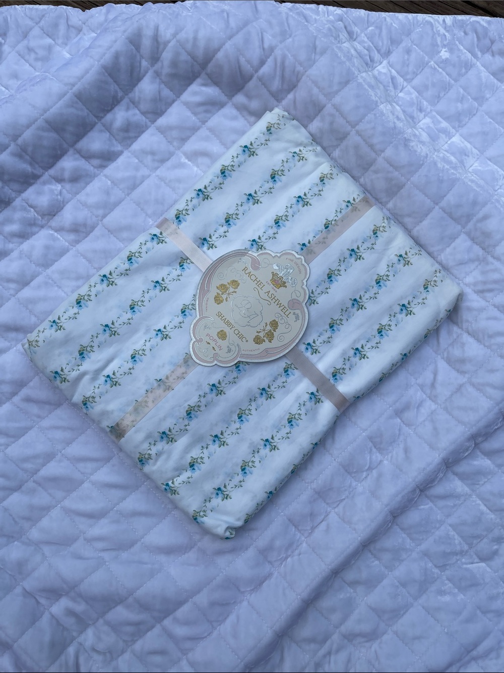 Rachel Ashwell, Shabby Chic, Blue Ditsy Trails Twin flat sheet 🩵